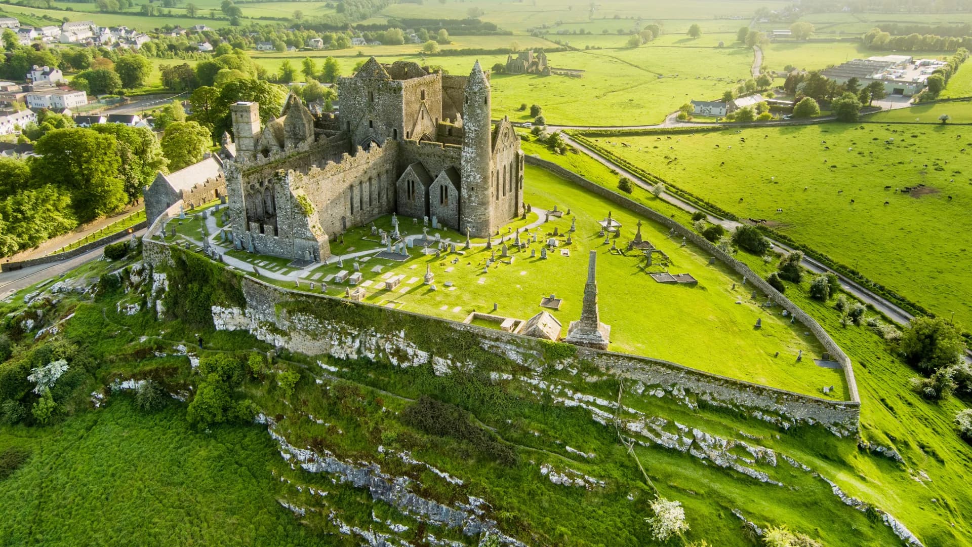 Royal Views & Palladian Grandeur: Dublin Airport to Cashel Palace Hotel