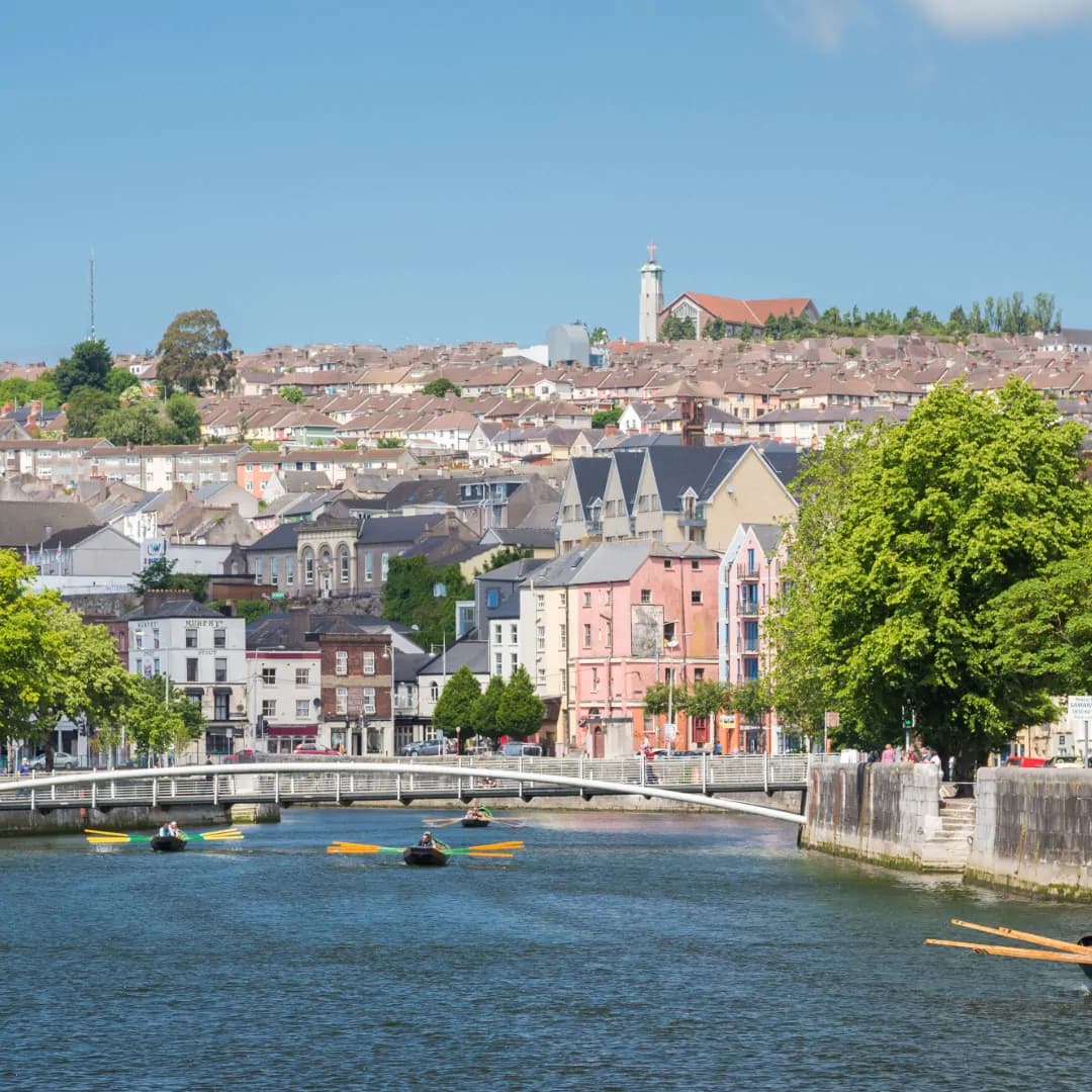 Top Stopovers Between Dublin and Cork: Add Useful Stops to Your Private Transfer