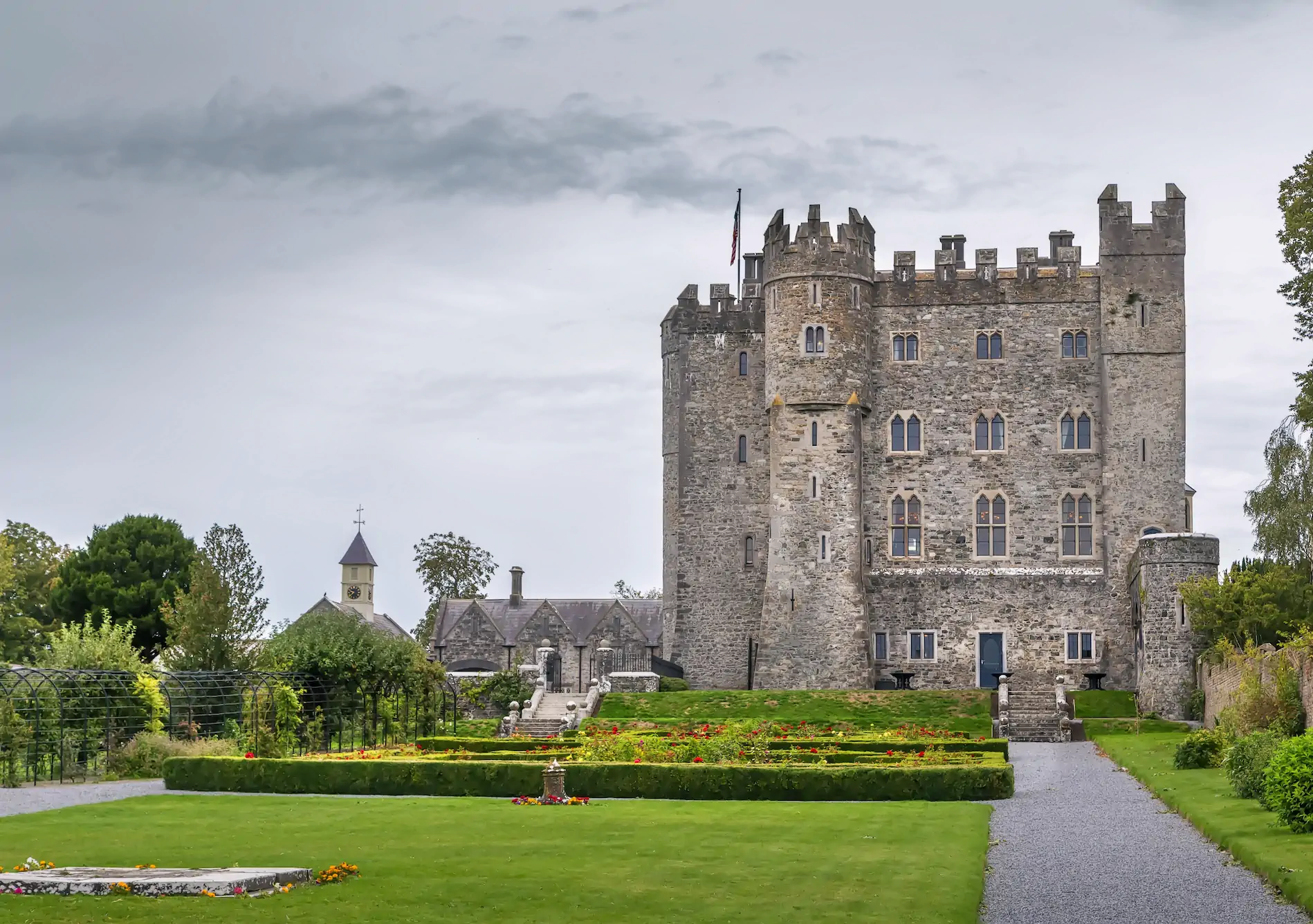 Kilkea Castle: Heritage Estate & Ireland’s Medieval Past (Dublin Airport → Kilkea, Co. Kildare)