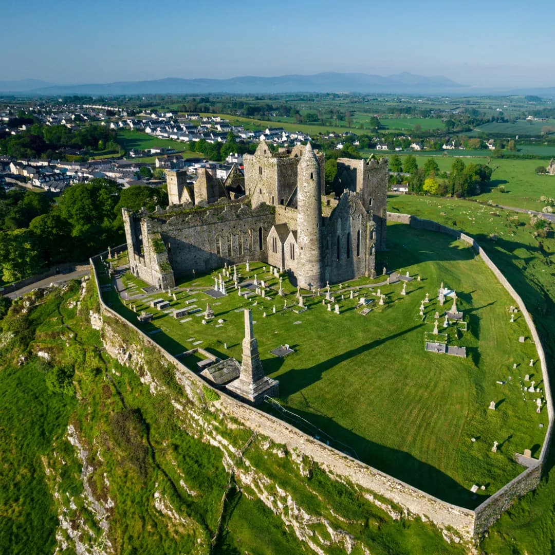 Rock of Cashel: Why This Stopover Is a Favourite on Long-Distance Transfers
