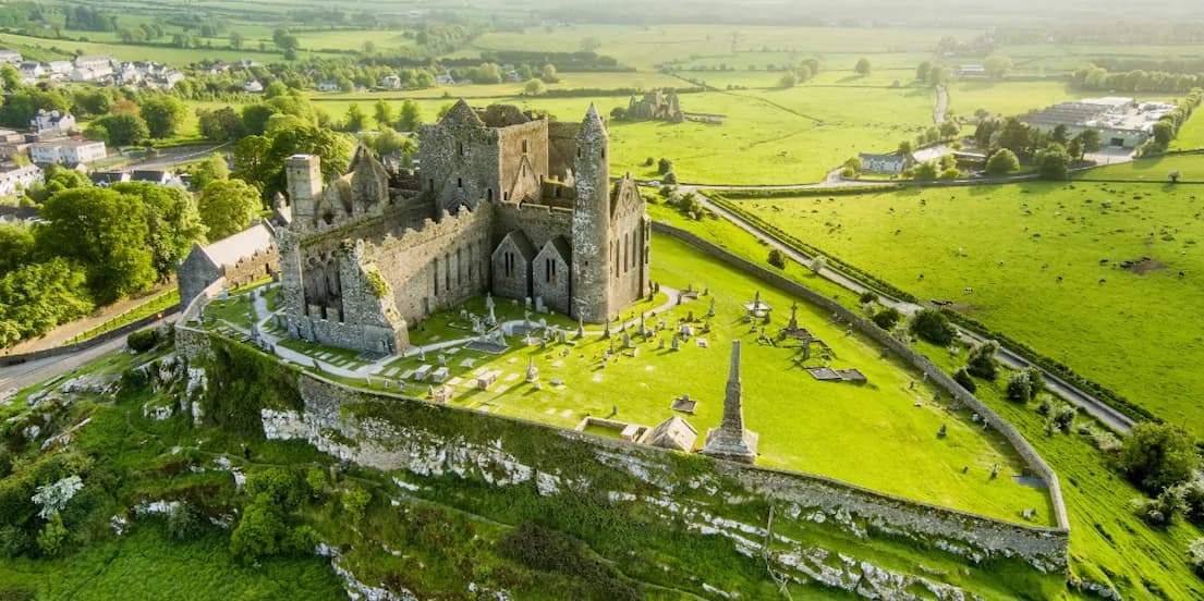 Kilkenny Castle & Rock of Cashel private day trip from Dublin with VIPtransfer.ie