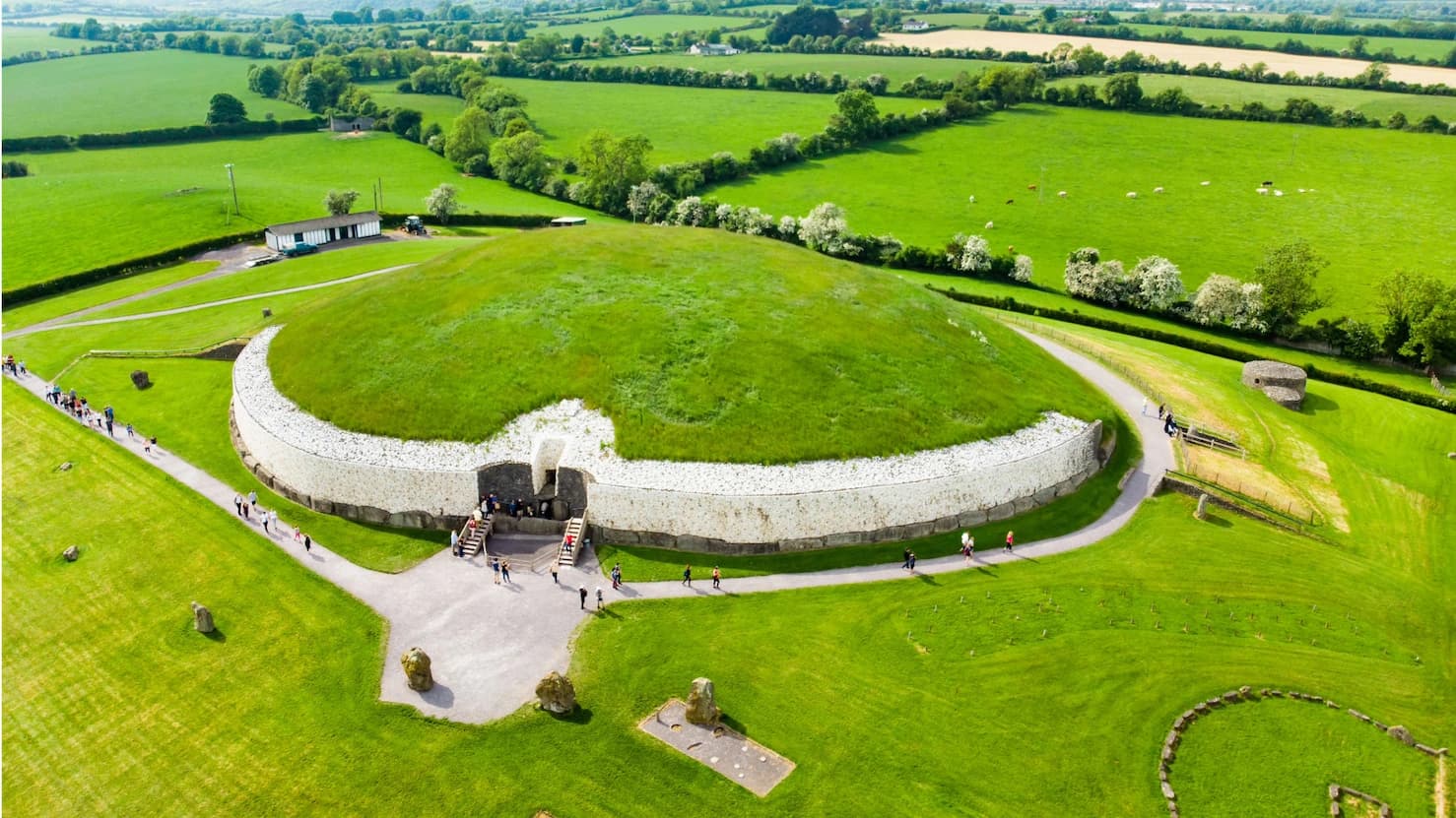 Ancient & Medieval Wonders private day trip from Dublin with VIPtransfer.ie