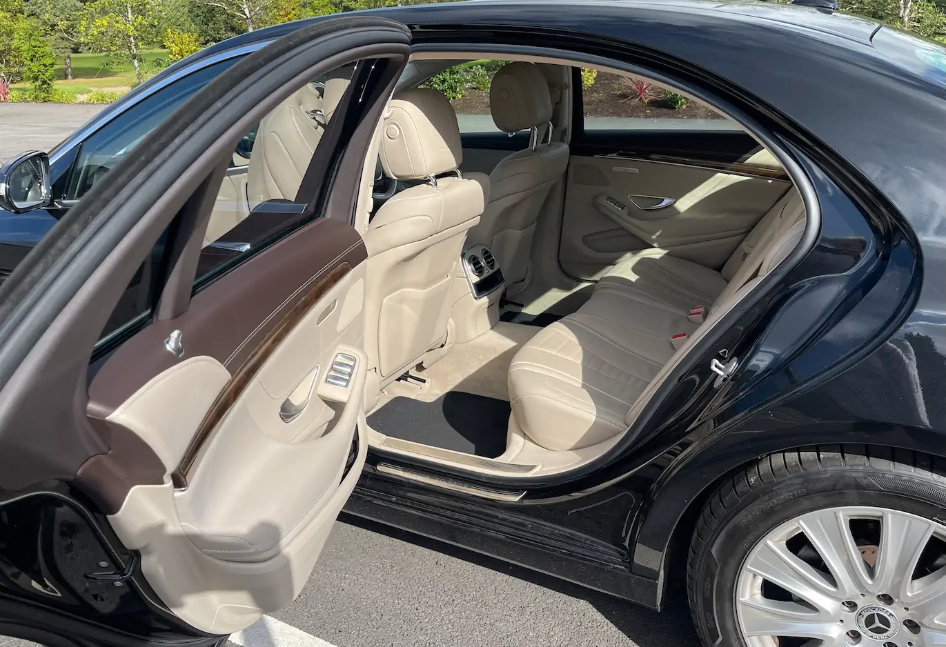 VIPtransfer.ie private chauffeur gallery image 1