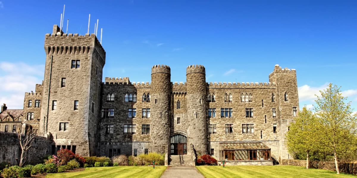 Hotels & Castles private chauffeur service by VIPtransfer.ie